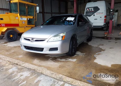 2007 Honda Accord 2.4 Se z USA, uszkodzony, nr VIN 1HGCM56337A213045